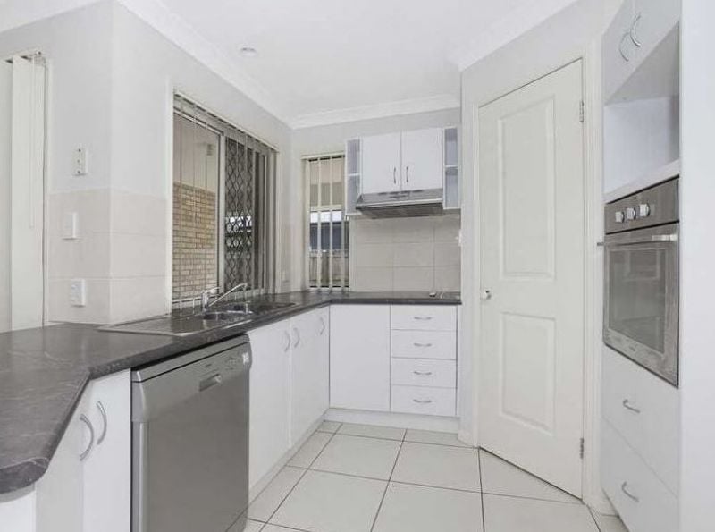 48 Summerhill Dr, Morayfield, QLD 4506