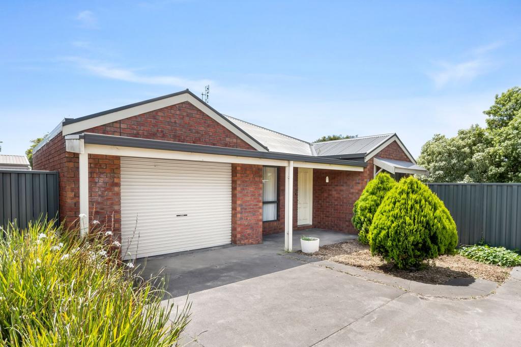 4/66 Curdie St, Cobden, VIC 3266