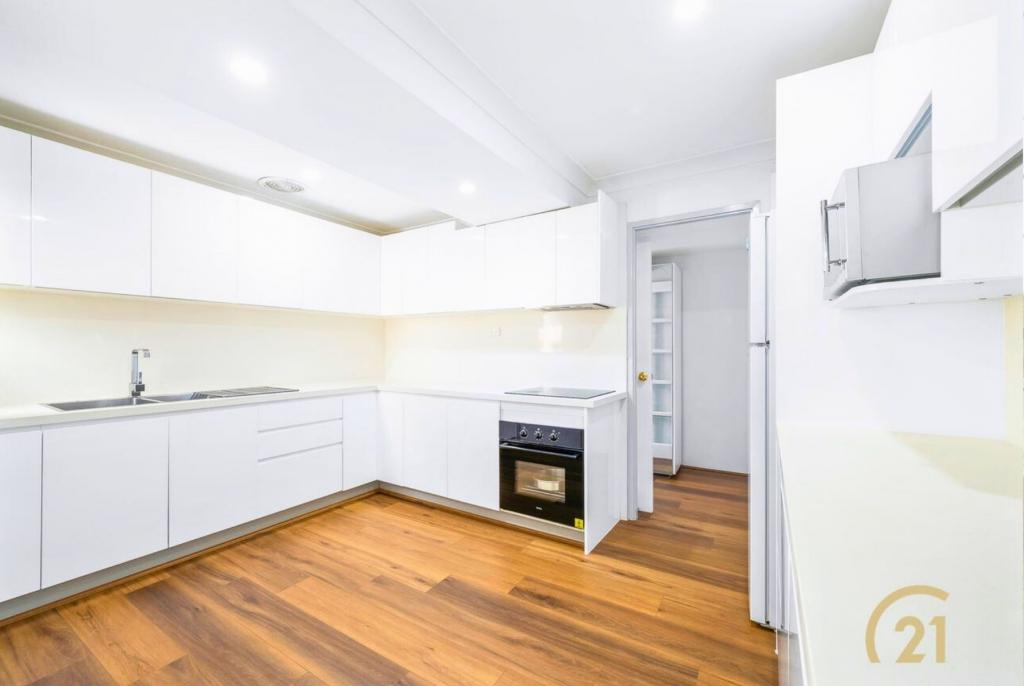 11 Glen Elgin Cres, Edensor Park, NSW 2176