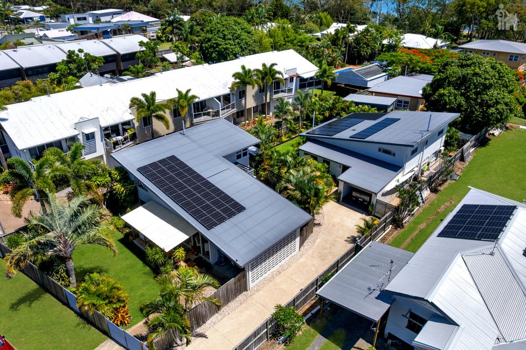 2/196 Cypress St, Urangan, QLD 4655