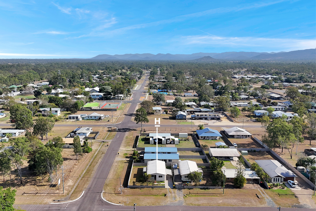 13 Baker St, Nebo, QLD 4742