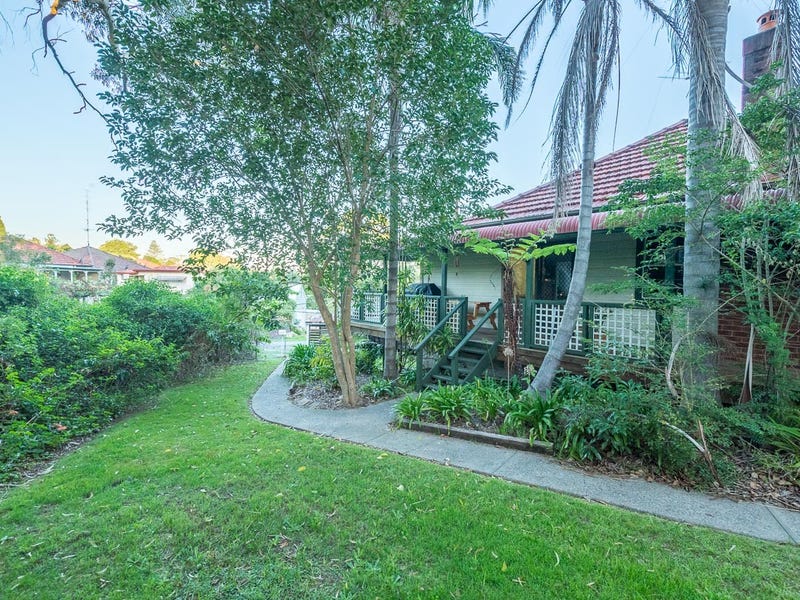 2/2 KAHIBAH RD, HIGHFIELDS, NSW 2289