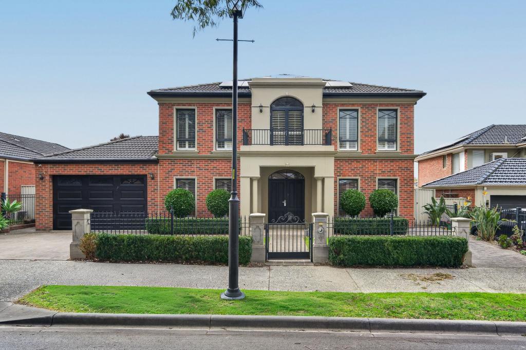 16 Arbour Rise, Pakenham, VIC 3810