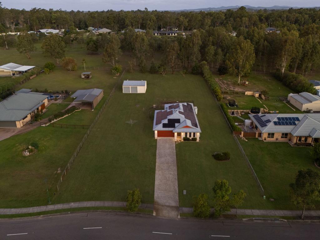 10 Waterlilly Dr, Karalee, QLD 4306