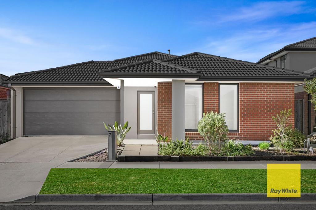7 SALISBURY TCE, MICKLEHAM, VIC 3064