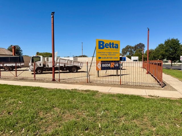 218 - 220 Honour Ave, Corowa, NSW 2646