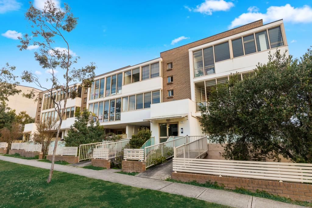 8/12-14 Lydbrook St, Westmead, NSW 2145