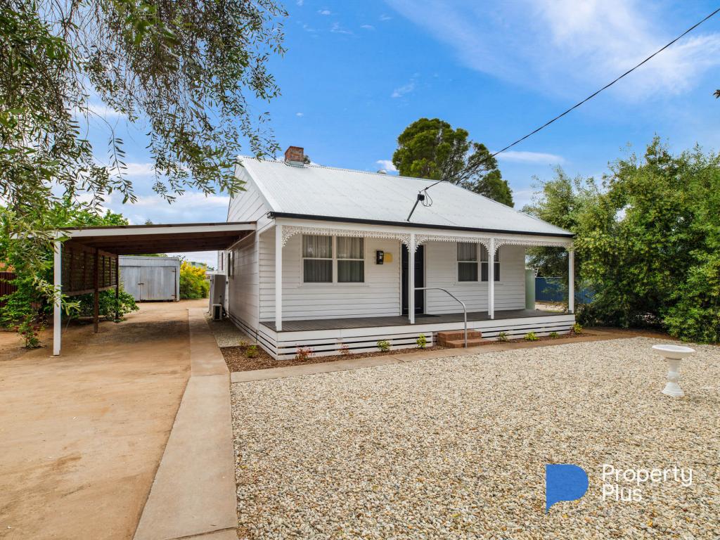 45 Menzies St, Charlton, VIC 3525