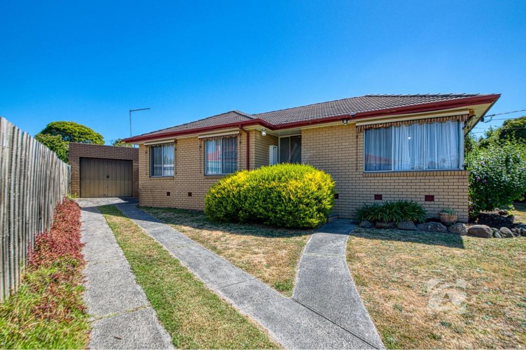 17 Illawarra Cres, Dandenong North, VIC 3175