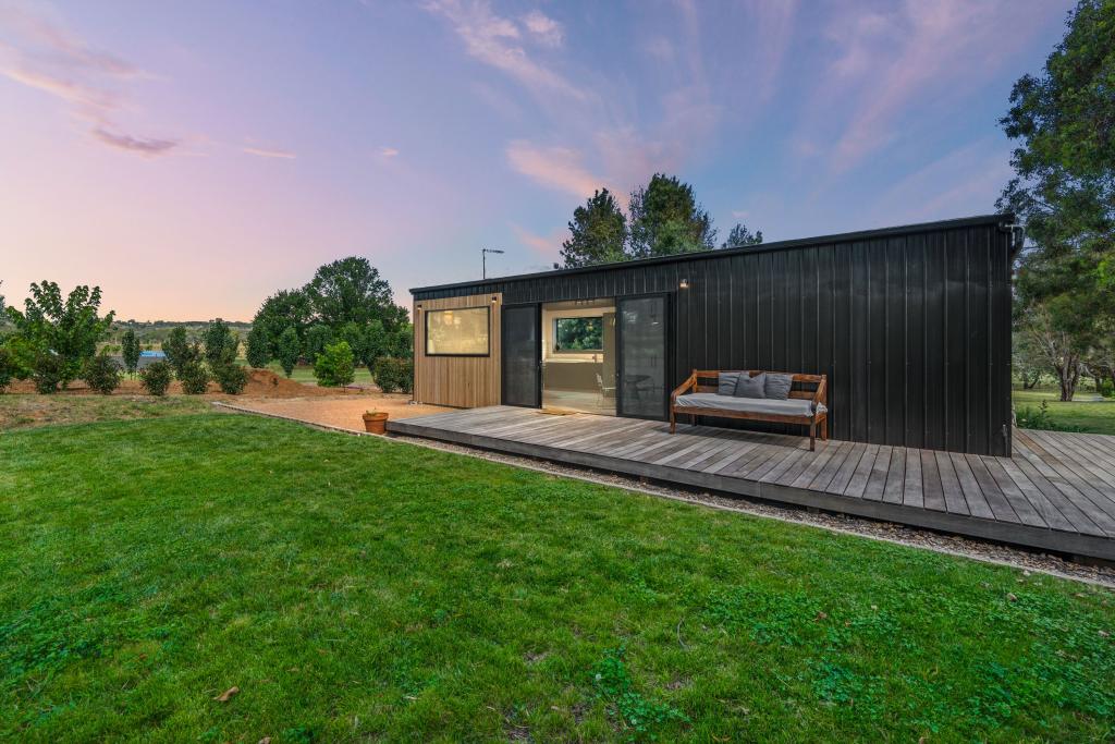 24 Lot St, Gundaroo, NSW 2620