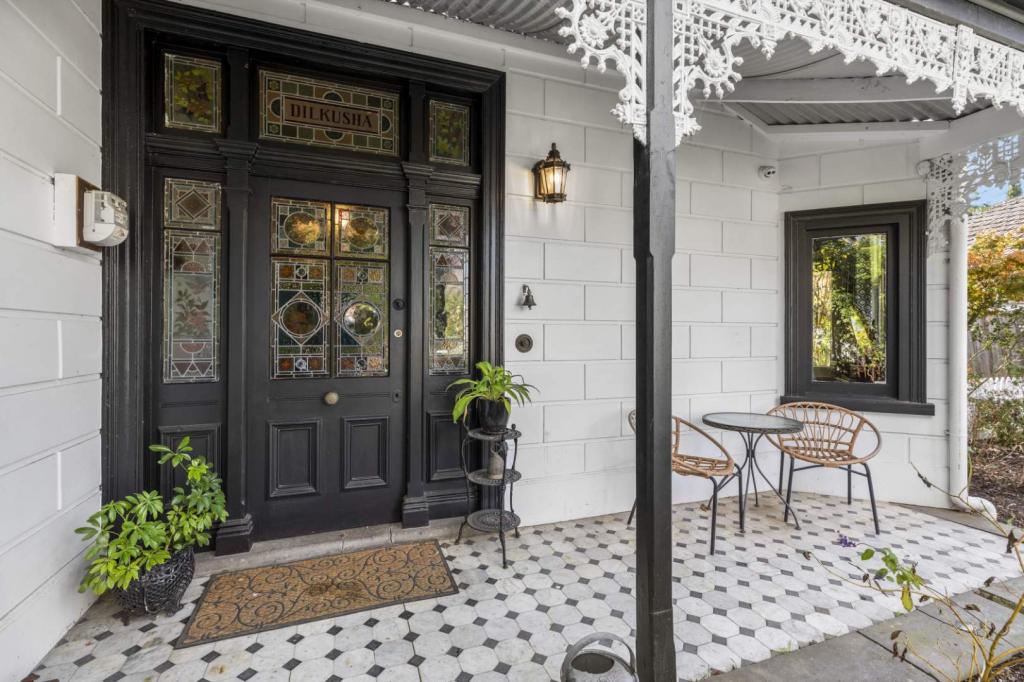 26 Thames St, Box Hill North, VIC 3129