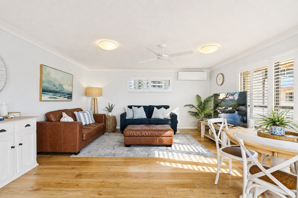 11/274 Marine Pde, Labrador, QLD 4215