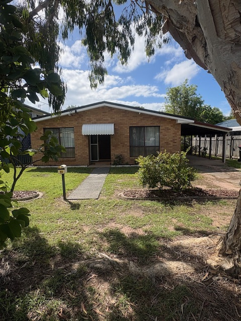 84 Bideford St, Torquay, QLD 4655