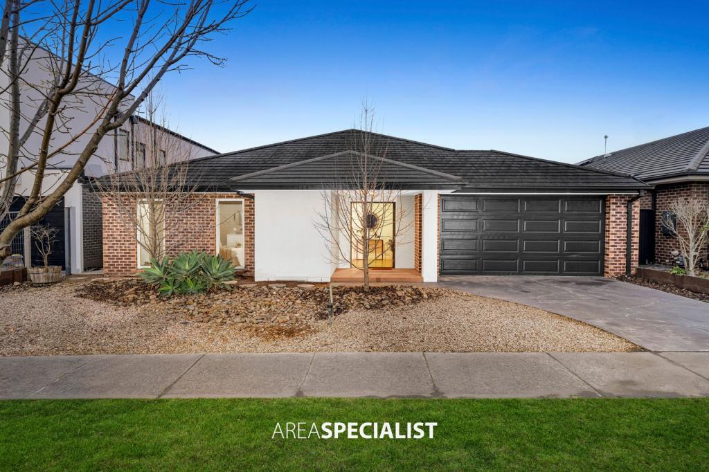 12 BALLADONIA GUM CCT, LYNDHURST, VIC 3975