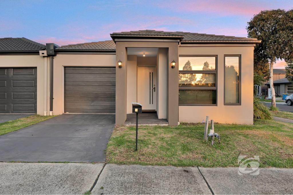 3 Tilia Dr, Cranbourne North, VIC 3977