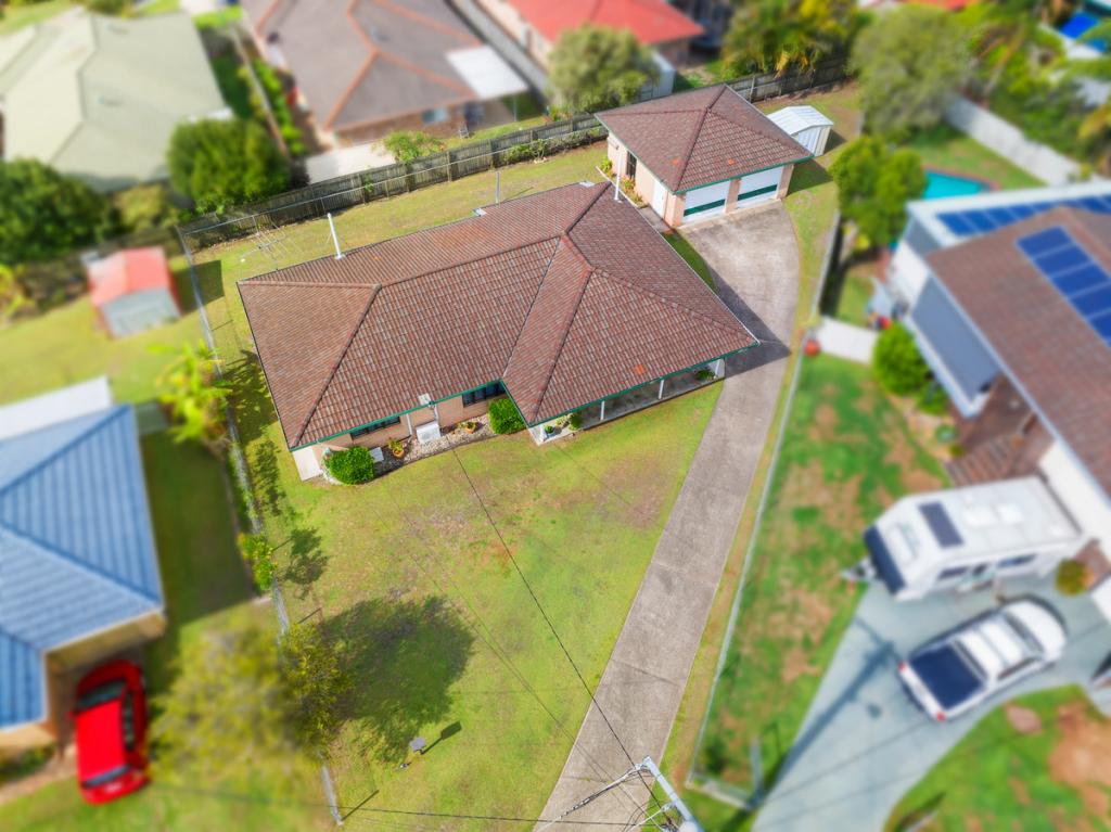 8 Warwick Ct, Birkdale, QLD 4159