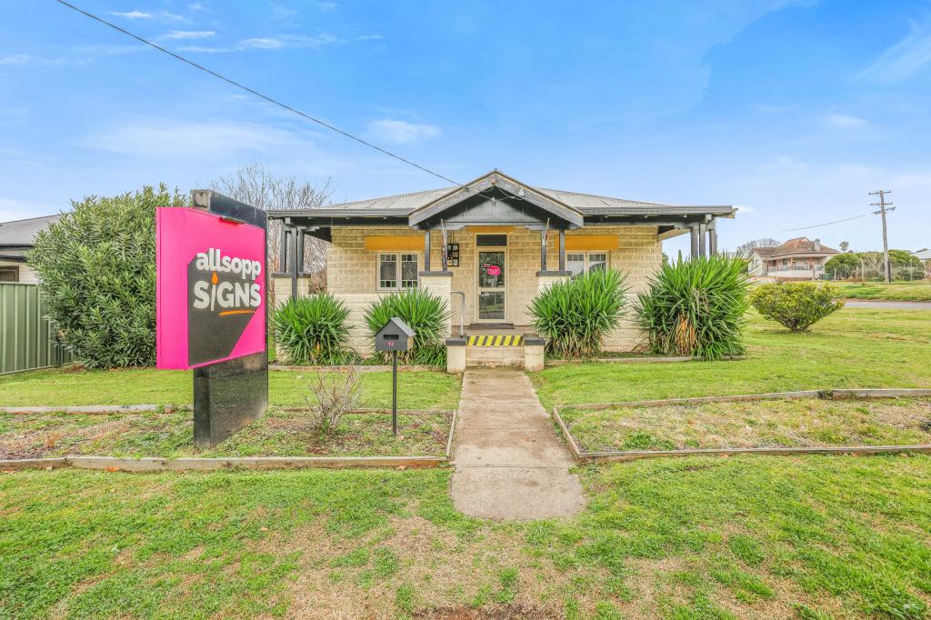 12 O'CONNELL ST, NORTH TAMWORTH, NSW 2340