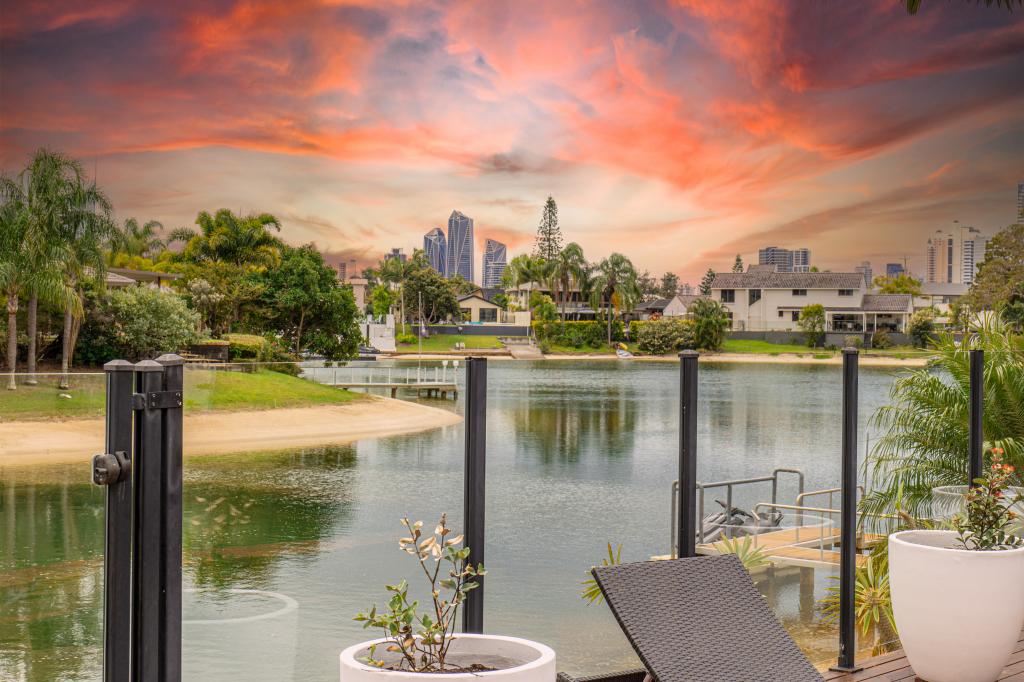 75 Hooker Bvd, Broadbeach Waters, QLD 4218