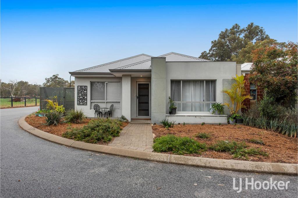 2 Thornbill Cres, Coodanup, WA 6210