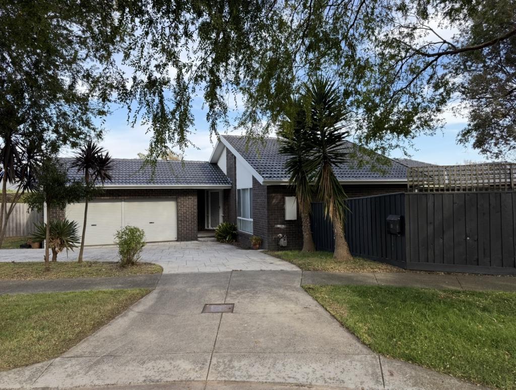 3 Maralee Ct, Berwick, VIC 3806