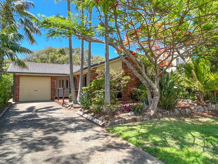 22 Ti Tree Road, Sandy Beach, NSW 2456