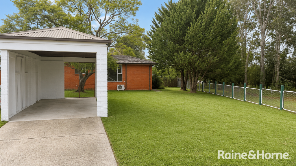 6 Lue Pl, Airds, NSW 2560
