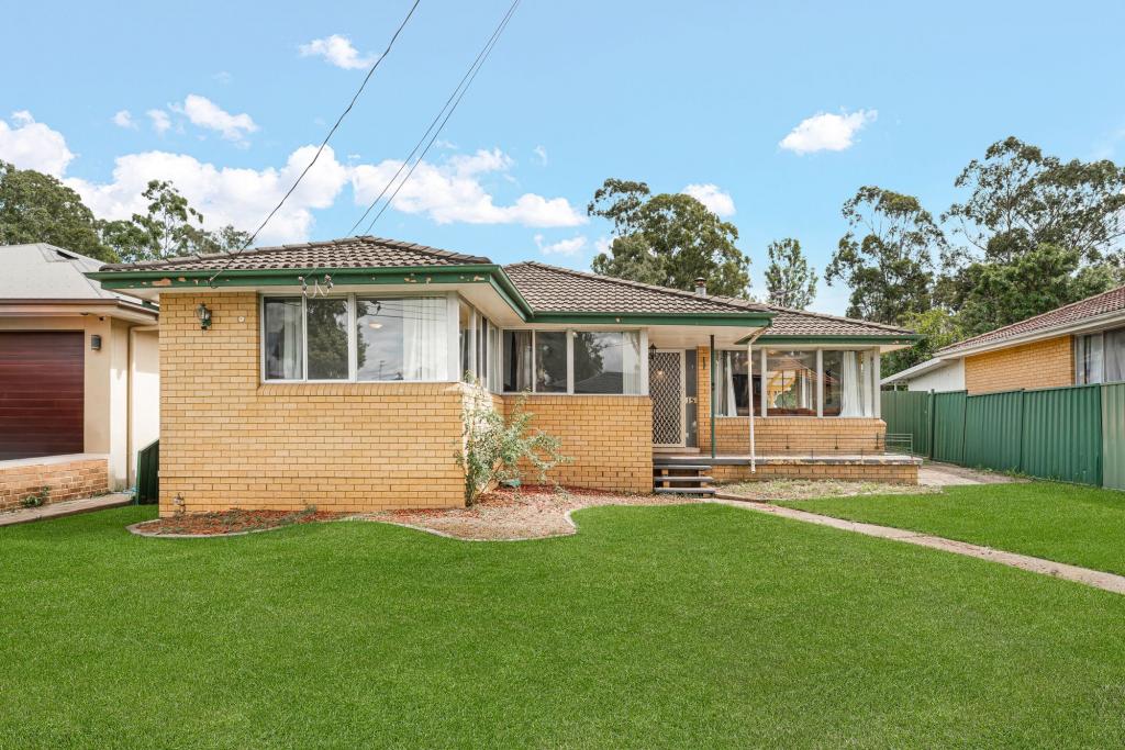 15 Barker St, Cambridge Park, NSW 2747