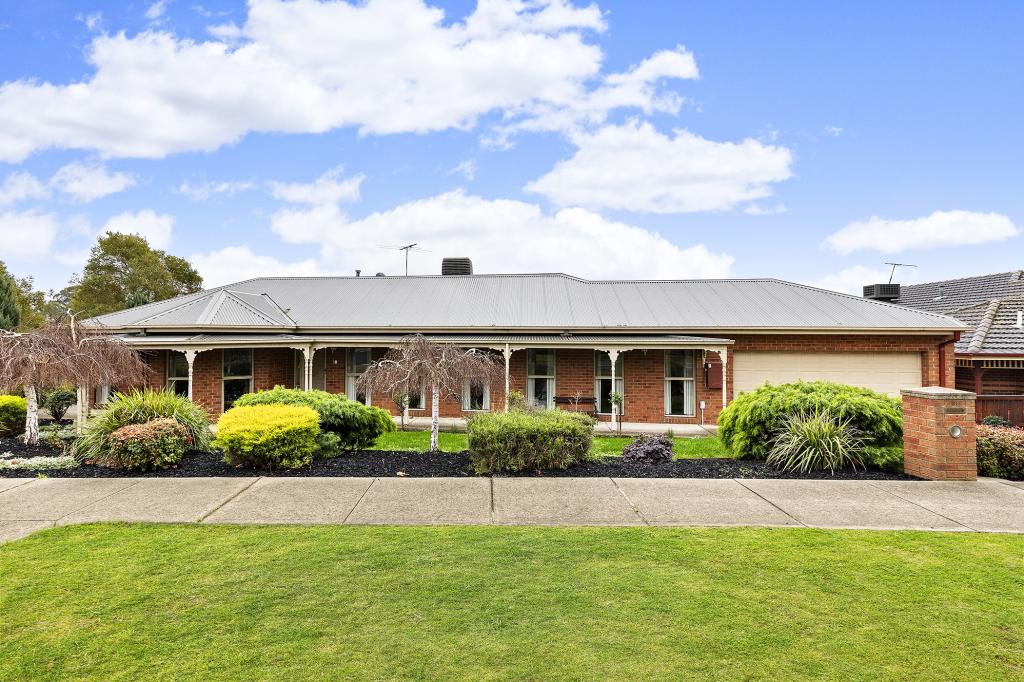 18 OVERLAND DR, DOREEN, VIC 3754