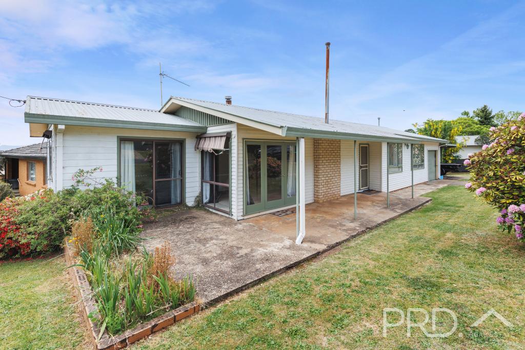 2 Crofton Ave, Batlow, NSW 2730