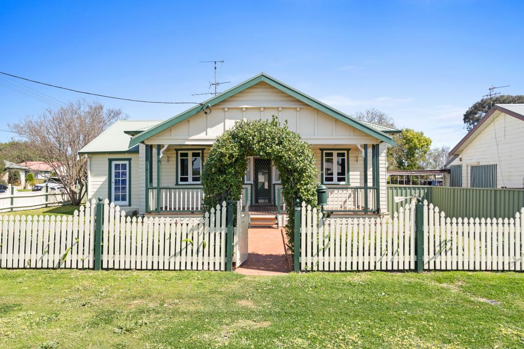 15 SKELLATAR ST, MUSWELLBROOK, NSW 2333