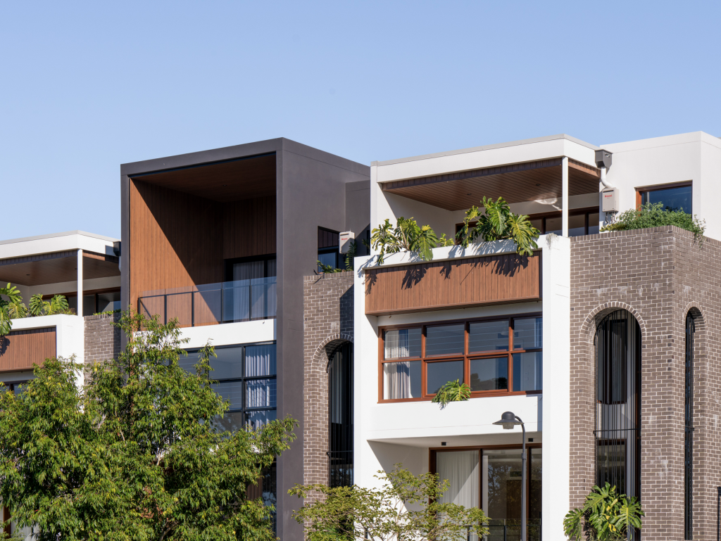 75 JACARANDA PL, INDOOROOPILLY, QLD 4068