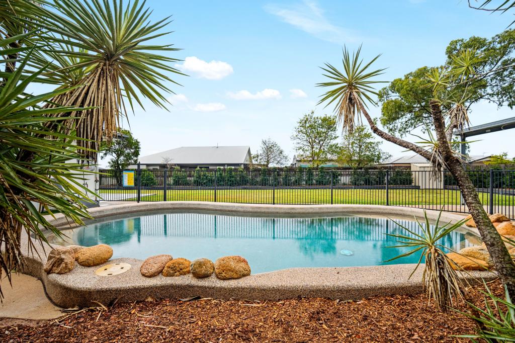 27 BEACH OAK DR, MOUNT LOW, QLD 4818