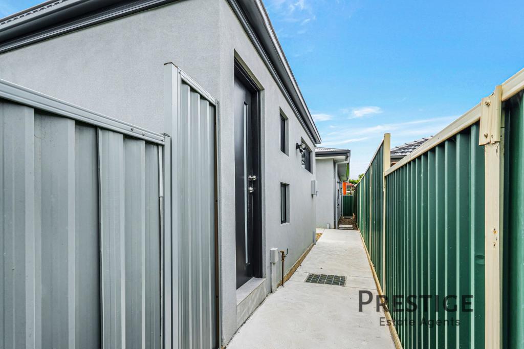 2/256 Smithfield Rd, Fairfield West, NSW 2165