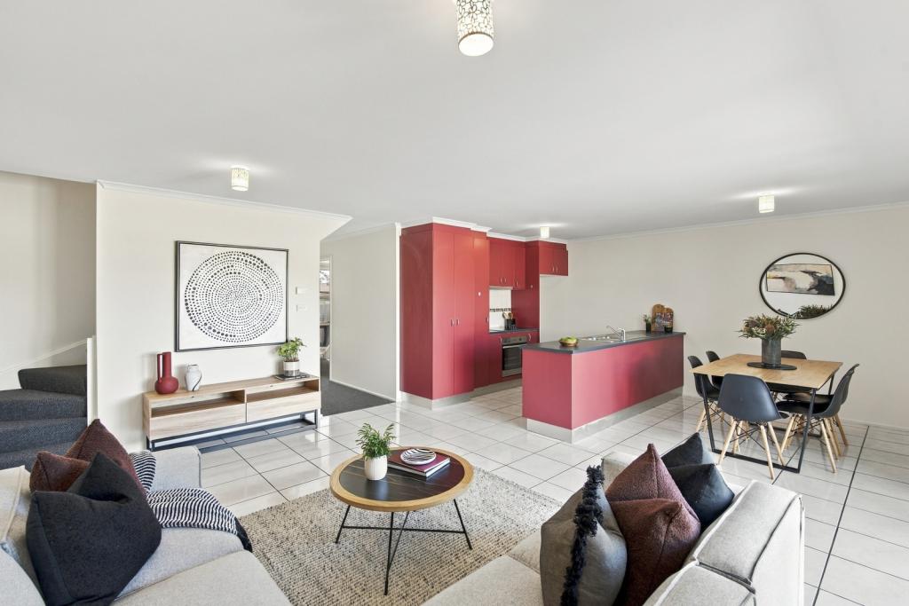 216 ANTHONY ROLFE AVE, GUNGAHLIN, ACT 2912