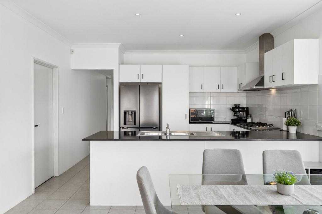 10/14 Wallangarra Rd, Carramar, WA 6031