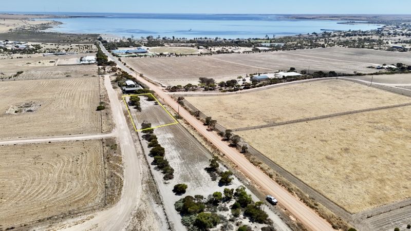2 Ab Smith Rd, Streaky Bay, SA 5680