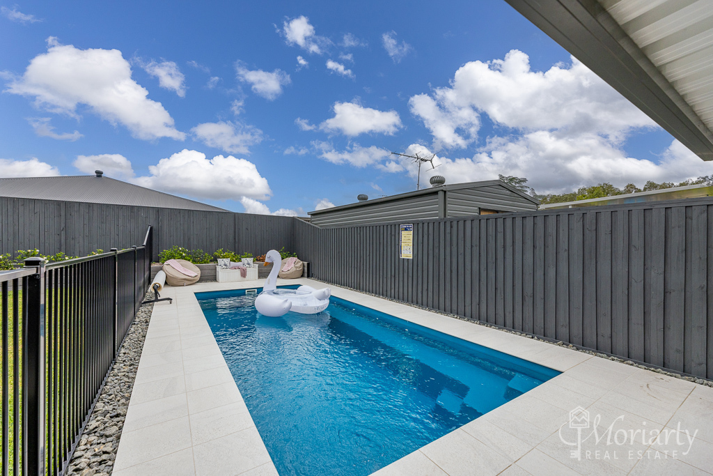 5 Maidenhair Cl, Caboolture, QLD 4510