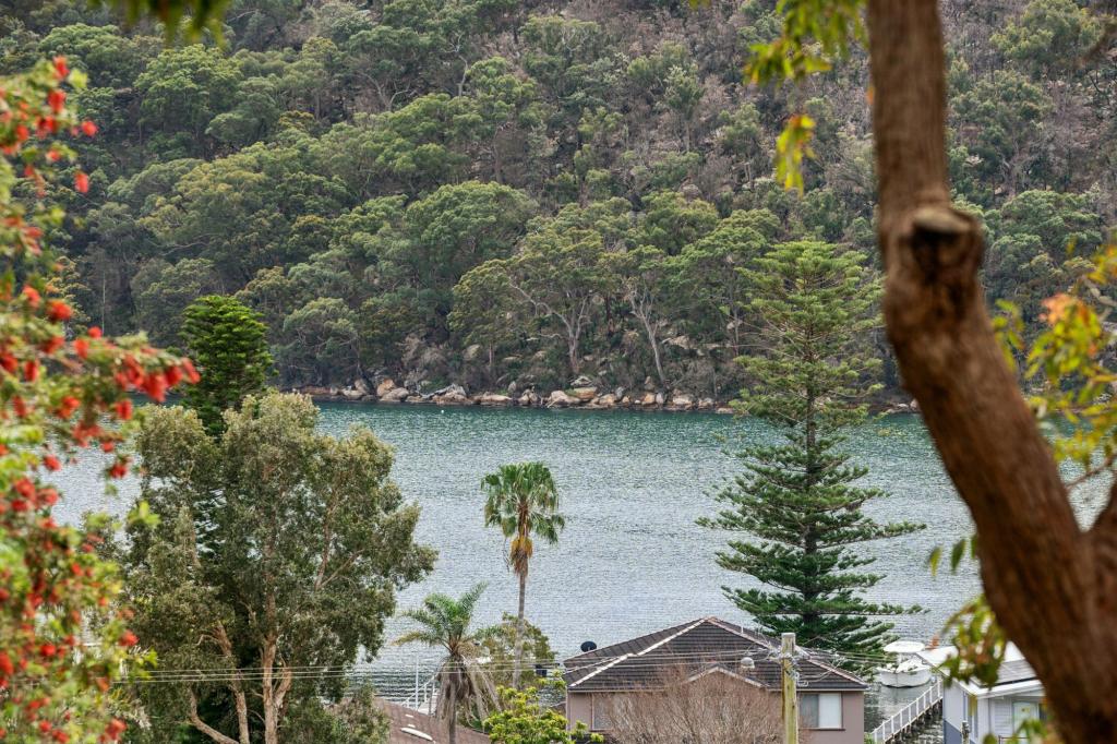 12 Woy Woy Bay Rd, Woy Woy Bay, NSW 2256