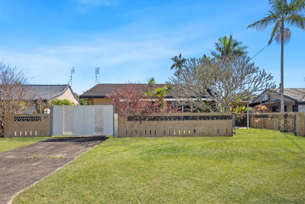 17a Riviera Ave, Tweed Heads West, NSW 2485