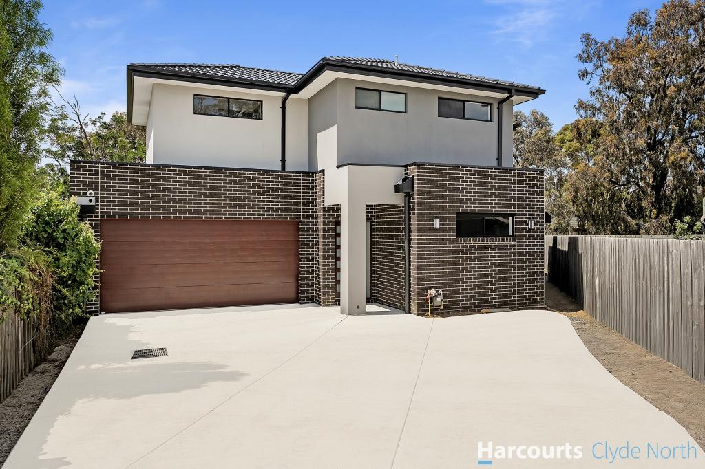 15a Kennedy Ct, Cranbourne North, VIC 3977