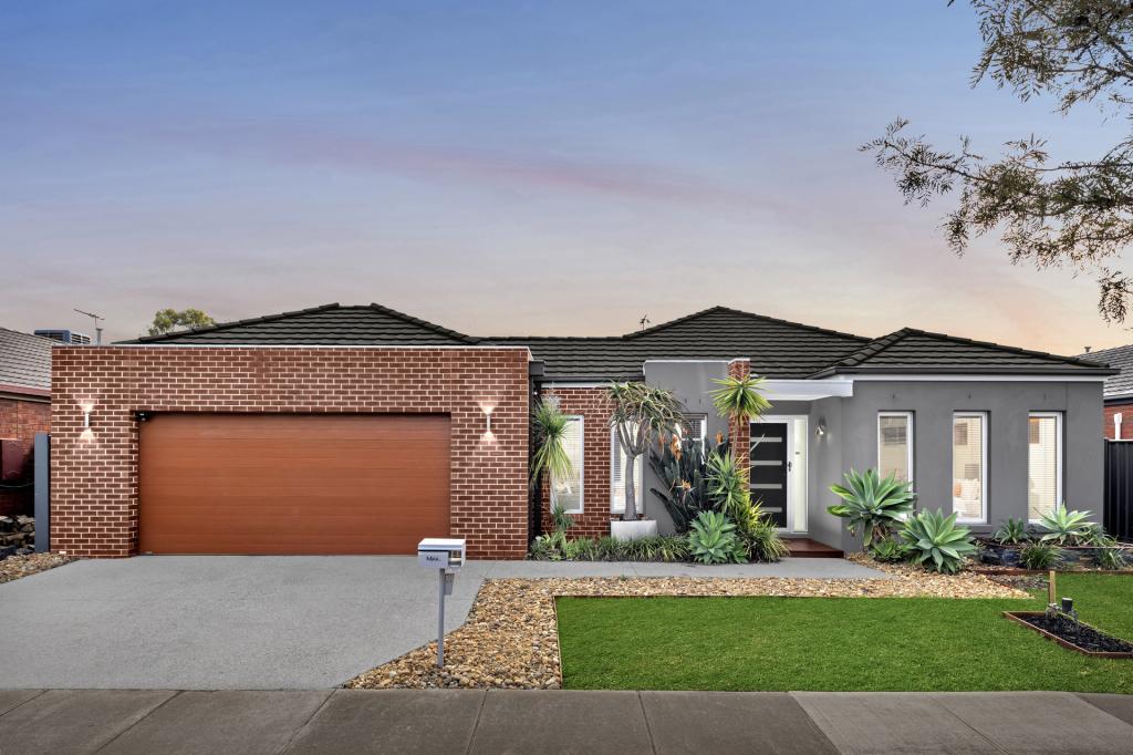 18 Condamine Ave, Manor Lakes, VIC 3024