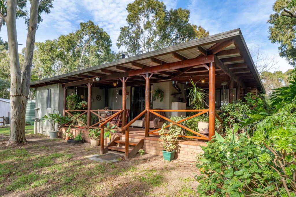 16 Doherty Ct, Kangaroo Gully, WA 6255