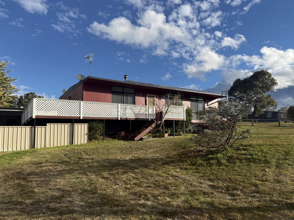 9 Charles St, Bendemeer, NSW 2355