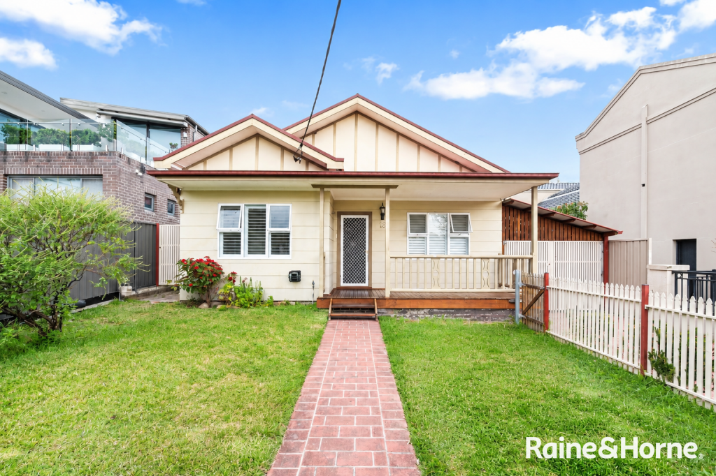 18 Fuller Ave, Earlwood, NSW 2206