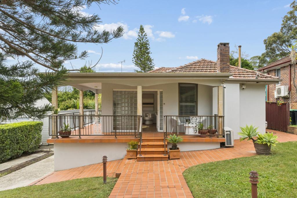 18 KOOBILYA ST, SEAFORTH, NSW 2092