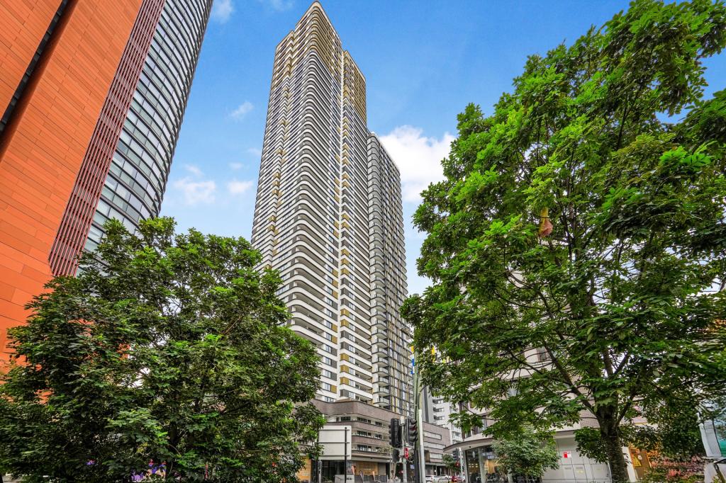 2001/20 PARKES ST, HARRIS PARK, NSW 2150