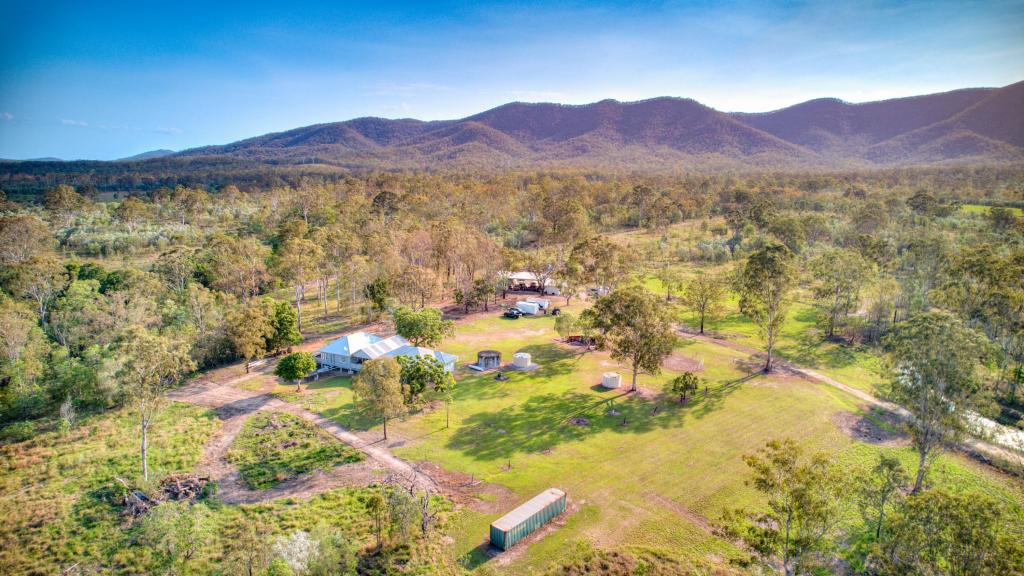 2300 Fingerboard Rd, Mount Tom, QLD 4677