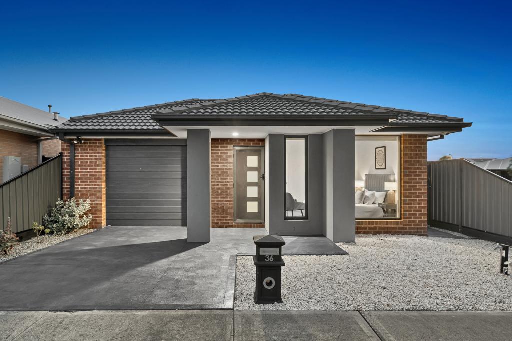 36 Angophora Cres, Craigieburn, VIC 3064