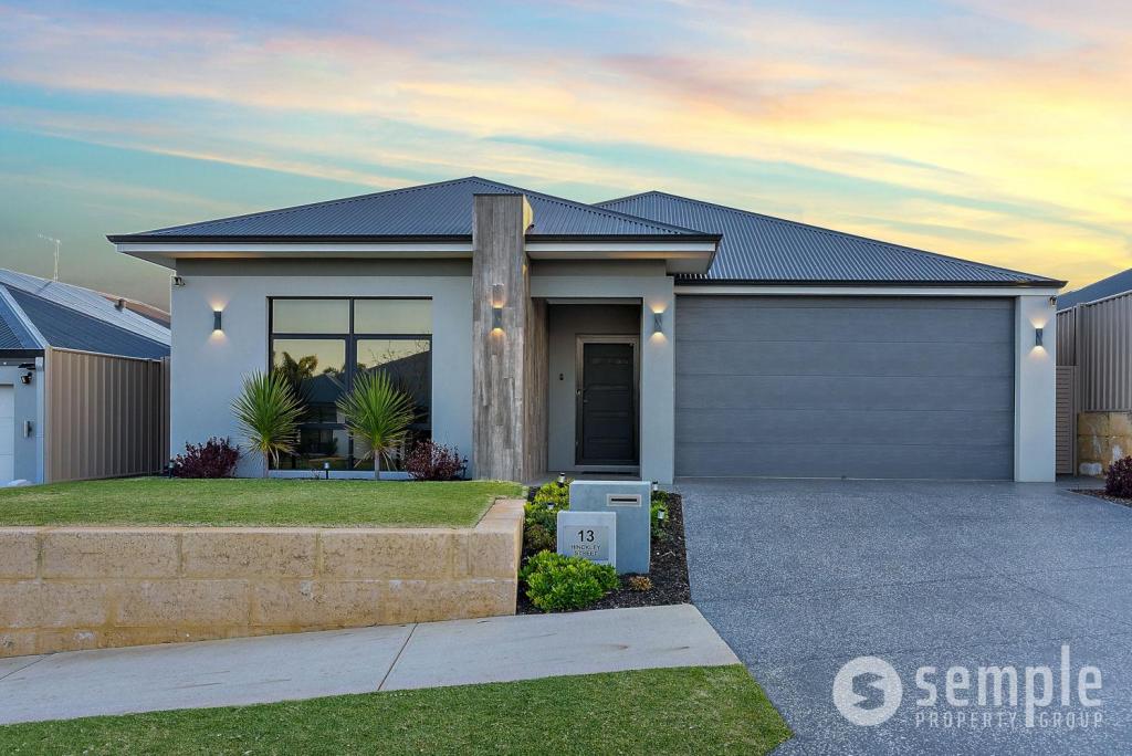 13 Hinckley St, Parmelia, WA 6167