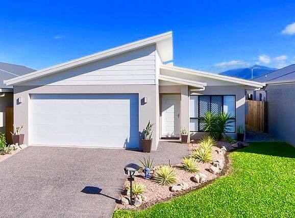 17 Thornborough Cct, Smithfield, QLD 4878